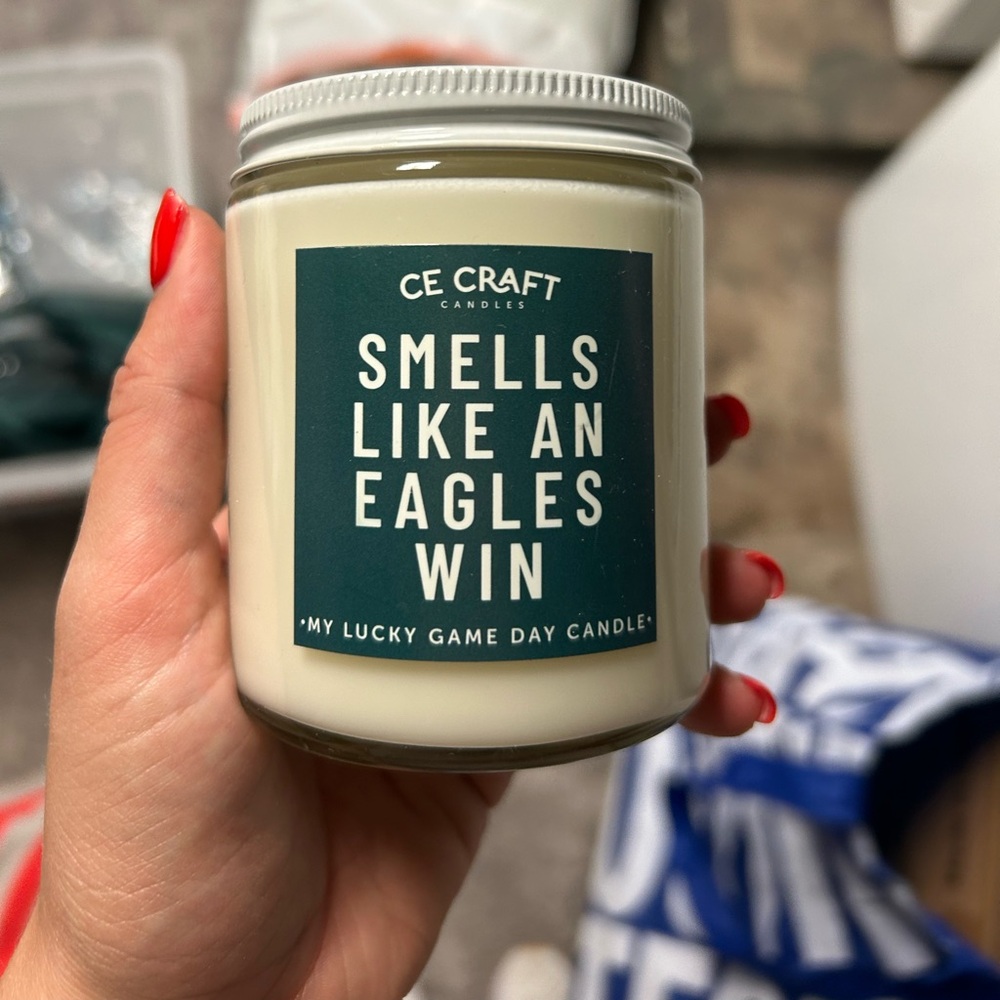 New Candle- Smells like an Eagles Win